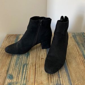 Great condition, some wear to sole as pictured.